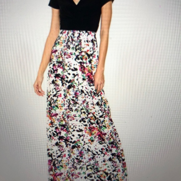 Chetta B Beautiful Black with Floral Maxi Size 12 - Picture 3 of 8